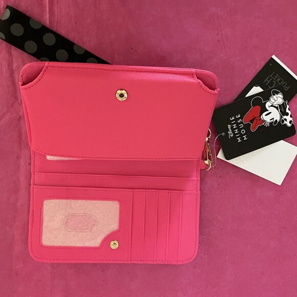 Disney's Minnie Mouse Tech Wallet with Wrist Strap - Picture 5 of 8